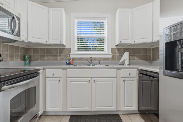 1823 Tyndall Drive, Tallahassee, FL 32304