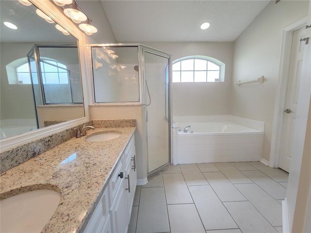 13404 IRONTON DRIVE, Tampa, FL 33626