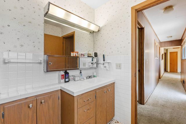 845 Spencer Street S, Shakopee, MN 55379