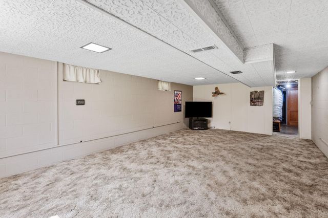 845 Spencer Street S, Shakopee, MN 55379