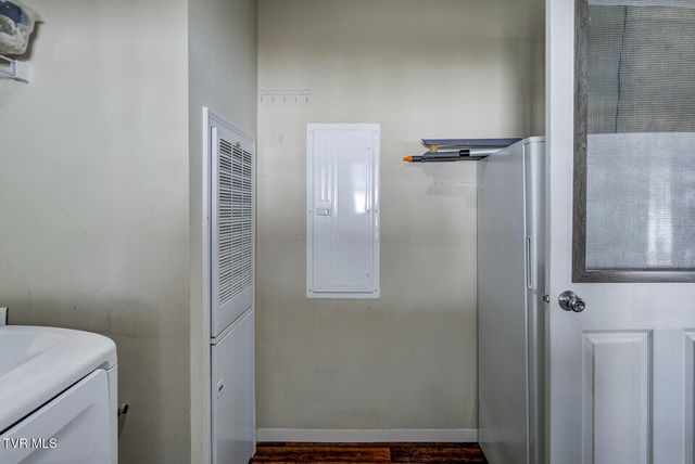 214 Mount Crest Drive, Johnson City, TN 37601