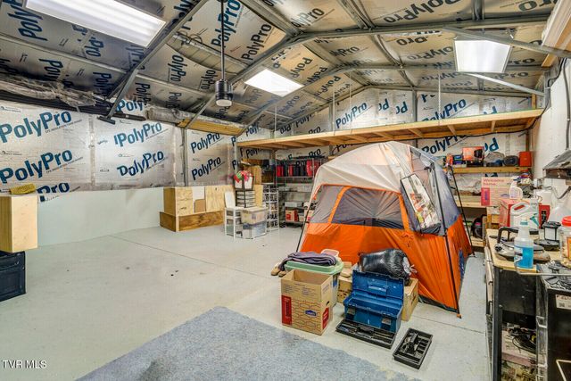 214 Mount Crest Drive, Johnson City, TN 37601