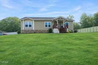 214 Mount Crest Drive, Johnson City, TN 37601