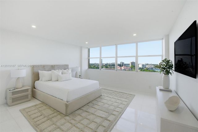 1180 S Ocean Blvd 12F, Boca Raton, FL 33432