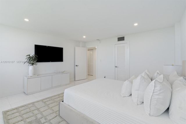1180 S Ocean Blvd 12F, Boca Raton, FL 33432