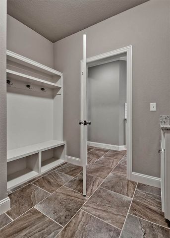 703 SE Fullerton Street, Bentonville, AR 72712