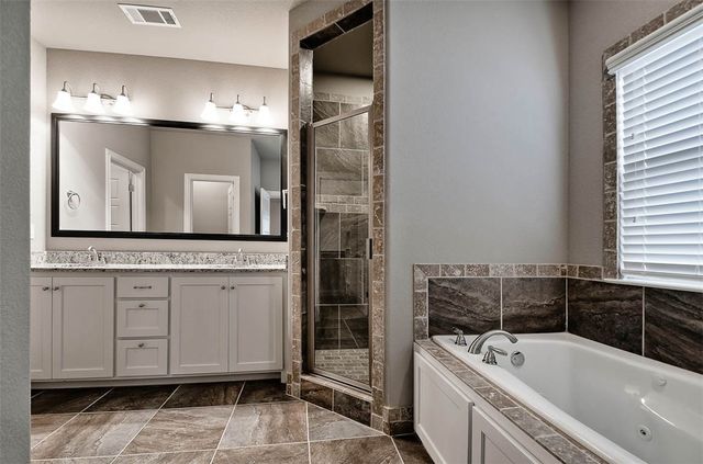 703 SE Fullerton Street, Bentonville, AR 72712