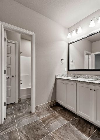 703 SE Fullerton Street, Bentonville, AR 72712