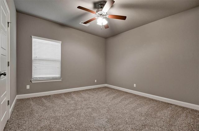 703 SE Fullerton Street, Bentonville, AR 72712