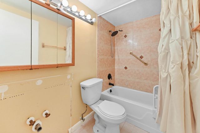 270 Norwich L, West Palm Beach, FL 33417