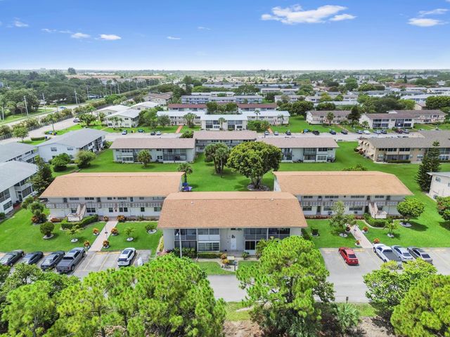 270 Norwich L, West Palm Beach, FL 33417