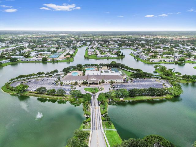 270 Norwich L, West Palm Beach, FL 33417