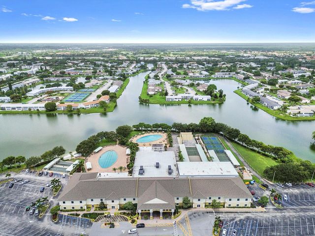 270 Norwich L, West Palm Beach, FL 33417
