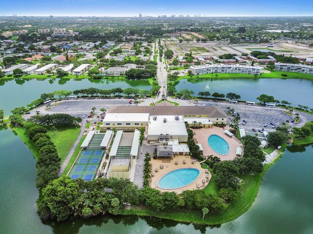 270 Norwich L, West Palm Beach, FL 33417