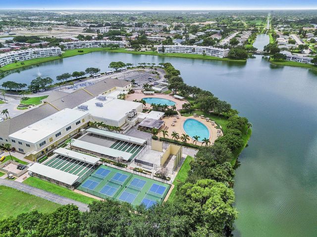 270 Norwich L, West Palm Beach, FL 33417