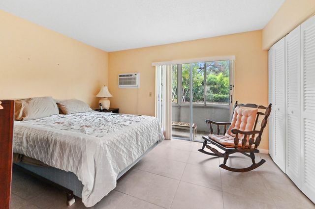 270 Norwich L, West Palm Beach, FL 33417