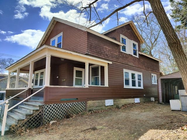 1 Indian Neck Rd, Wareham, MA 02571