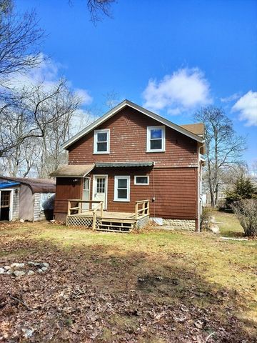 1 Indian Neck Rd, Wareham, MA 02571