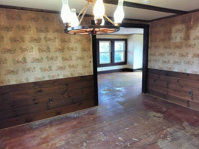 1 Indian Neck Rd, Wareham, MA 02571