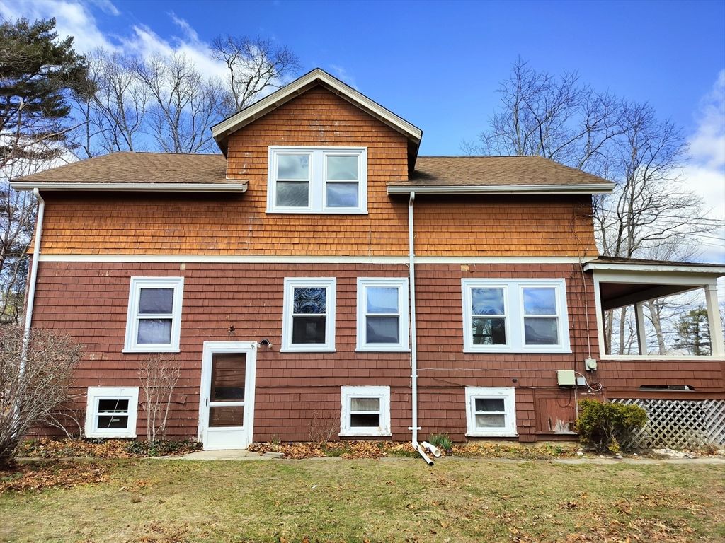 1 Indian Neck Rd, Wareham, MA 02571