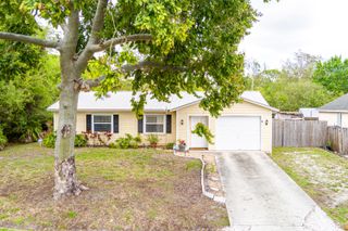 225 SW Crescent Avenue, Port St. Lucie, Port St Lucie, FL 34984