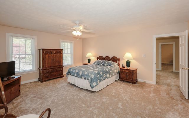 26 Preserve Drive, Nashua, NH 03064