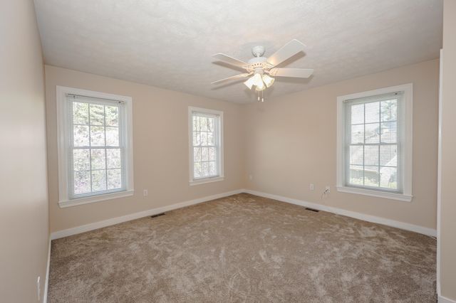 26 Preserve Drive, Nashua, NH 03064