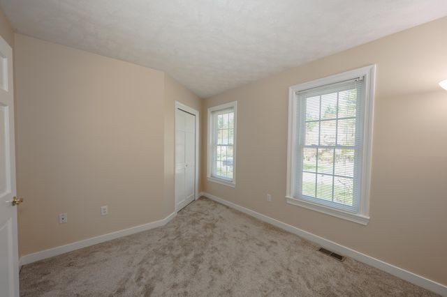 26 Preserve Drive, Nashua, NH 03064