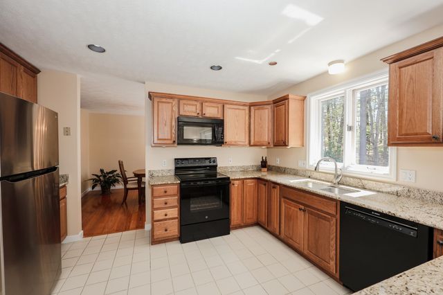 26 Preserve Drive, Nashua, NH 03064