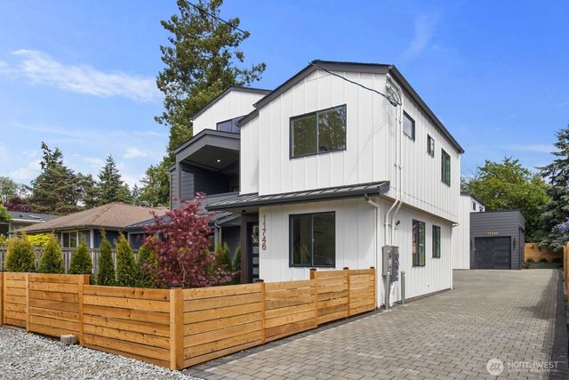 11746 Dayton Avenue N, Seattle, WA 98133