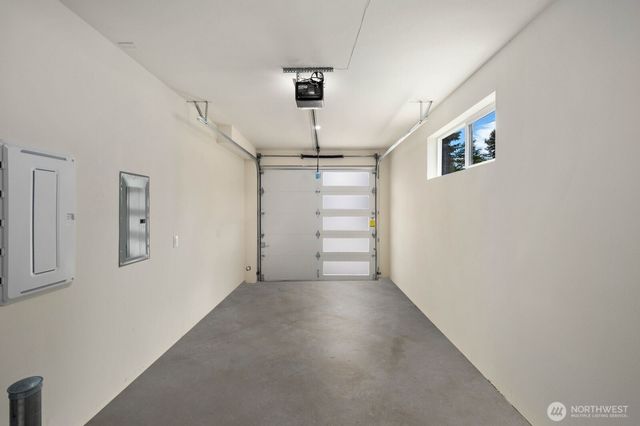 11746 Dayton Avenue N, Seattle, WA 98133