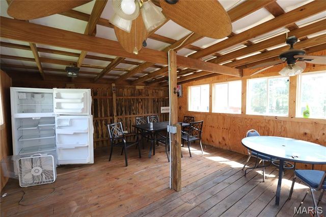 70 Swan Lane, Farmington, MO 63640