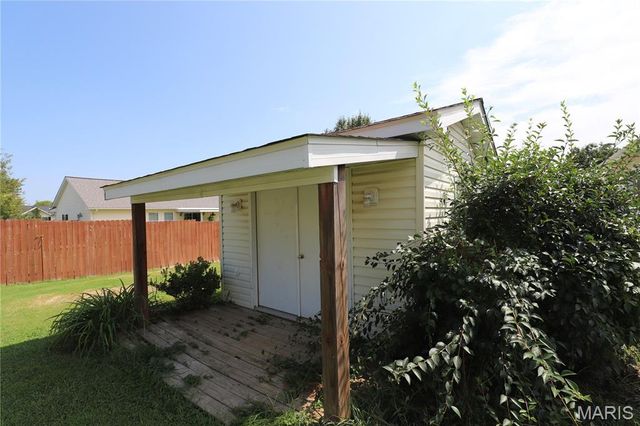 70 Swan Lane, Farmington, MO 63640