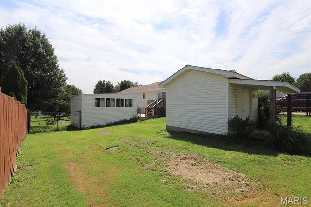 70 Swan Lane, Farmington, MO 63640