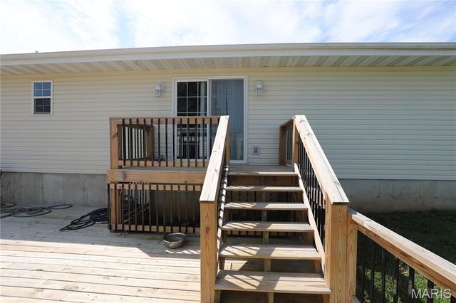 70 Swan Lane, Farmington, MO 63640