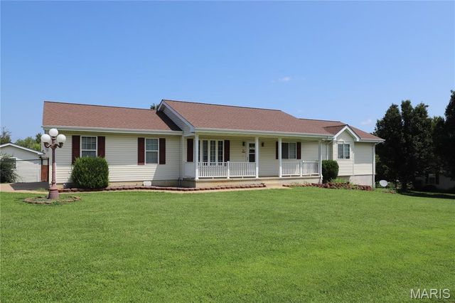 70 Swan Lane, Farmington, MO 63640