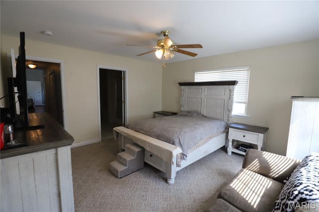 70 Swan Lane, Farmington, MO 63640