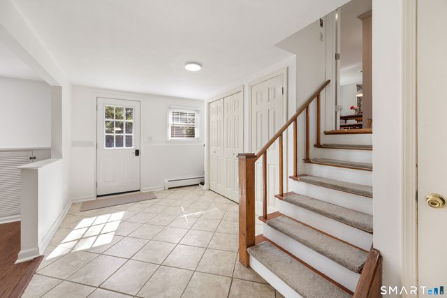 28 Fallon Drive, North Haven, CT 06473