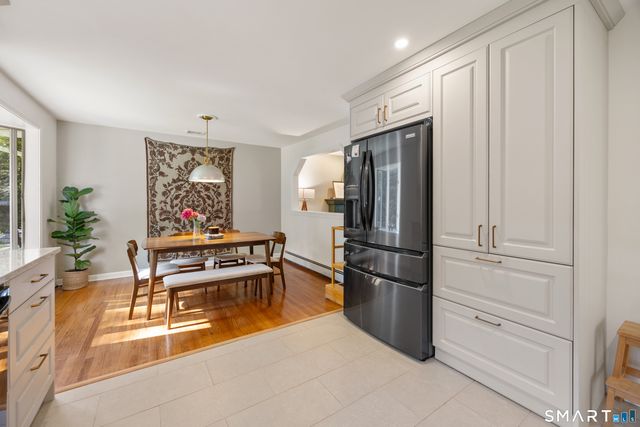 28 Fallon Drive, North Haven, CT 06473