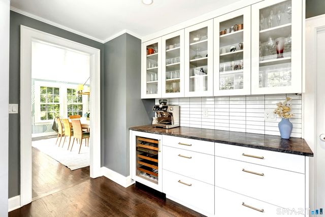 174 Leroy Avenue, Darien, CT 06820
