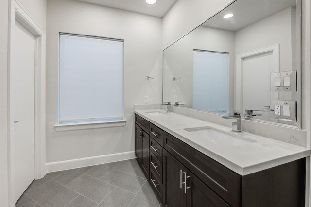 339 Eado Park Circle, Houston, TX 77020