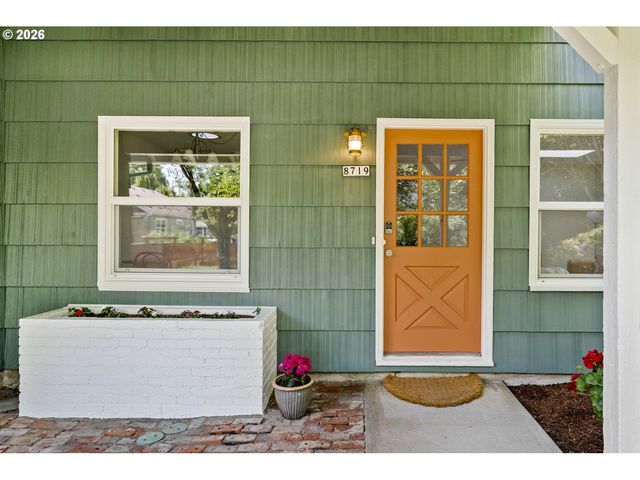 8719 N WILBUR Ave, Portland, OR 97217