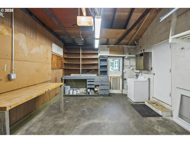 8719 N WILBUR Ave, Portland, OR 97217