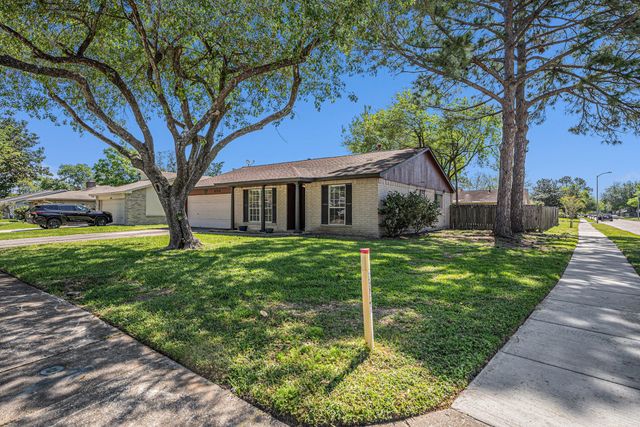 454 Buoy Road, Houston, TX 77598