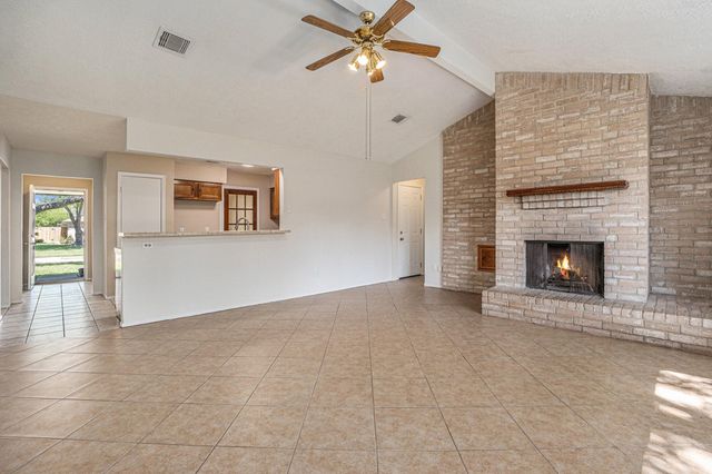 454 Buoy Road, Houston, TX 77598