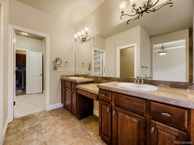 9241 Grafton Dr, Lone Tree, CO 80124