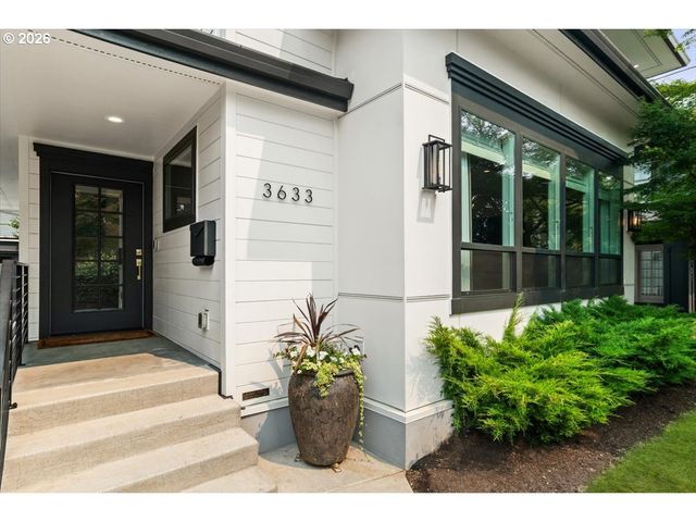 3633 Ne DAVIS St, Portland, OR 97232