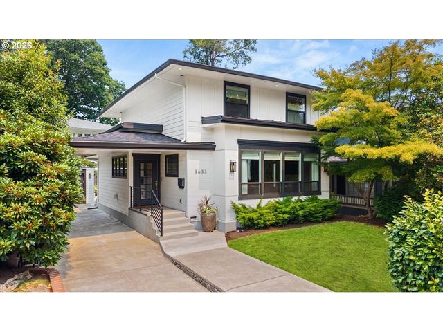 3633 Ne DAVIS St, Portland, OR 97232