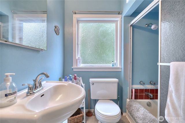 2224 Ross Road, Point Roberts, WA 98281