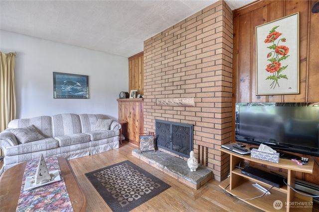 2224 Ross Road, Point Roberts, WA 98281